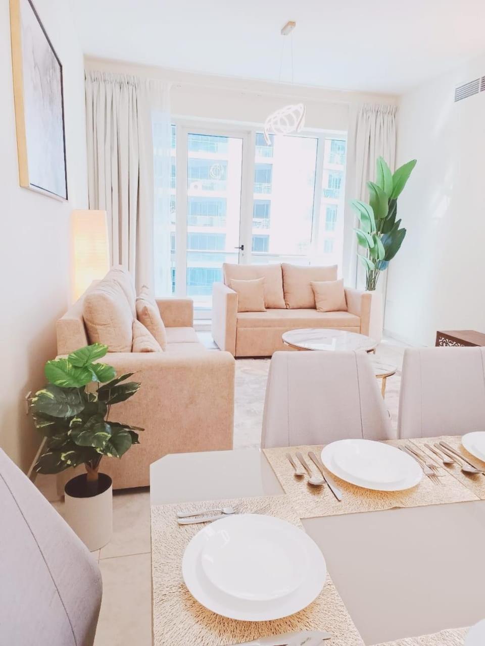 Apartment Stylish Marina View With Private Marina Walk Access
