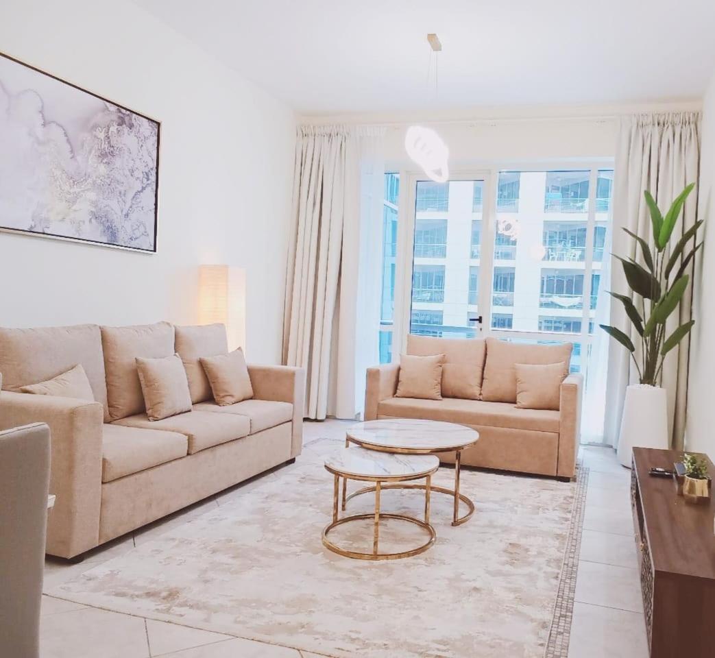 Stylish Marina View With Private Marina Walk Access Apartment